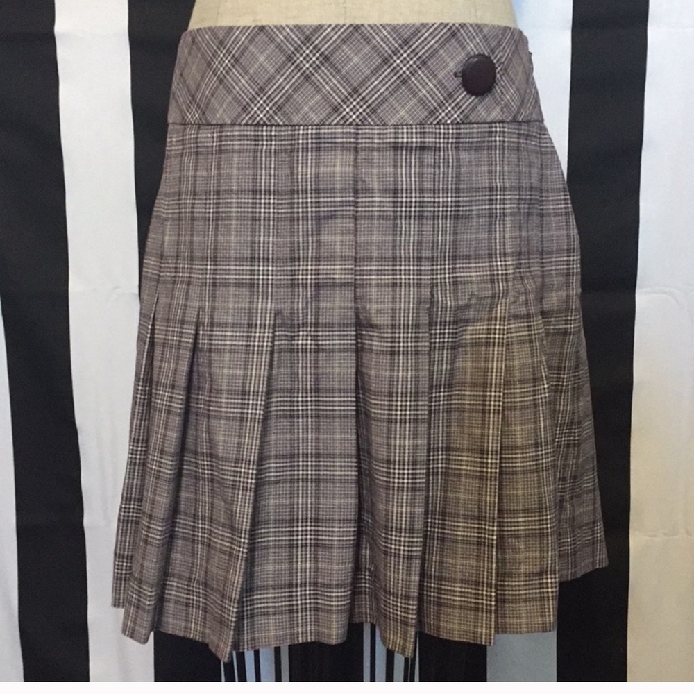 Ann Taylor Loft plaid pleated skirt size 10